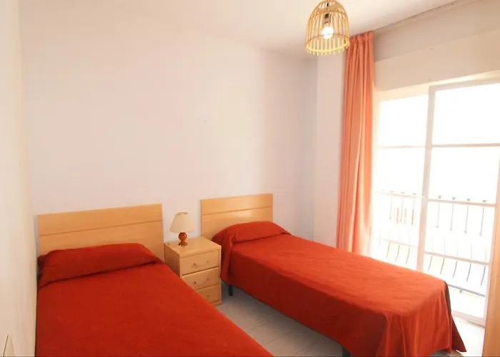 Carihuela Apartment, 2nd Line *