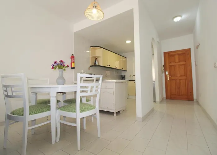 Carihuela Apartment, 2nd Line *